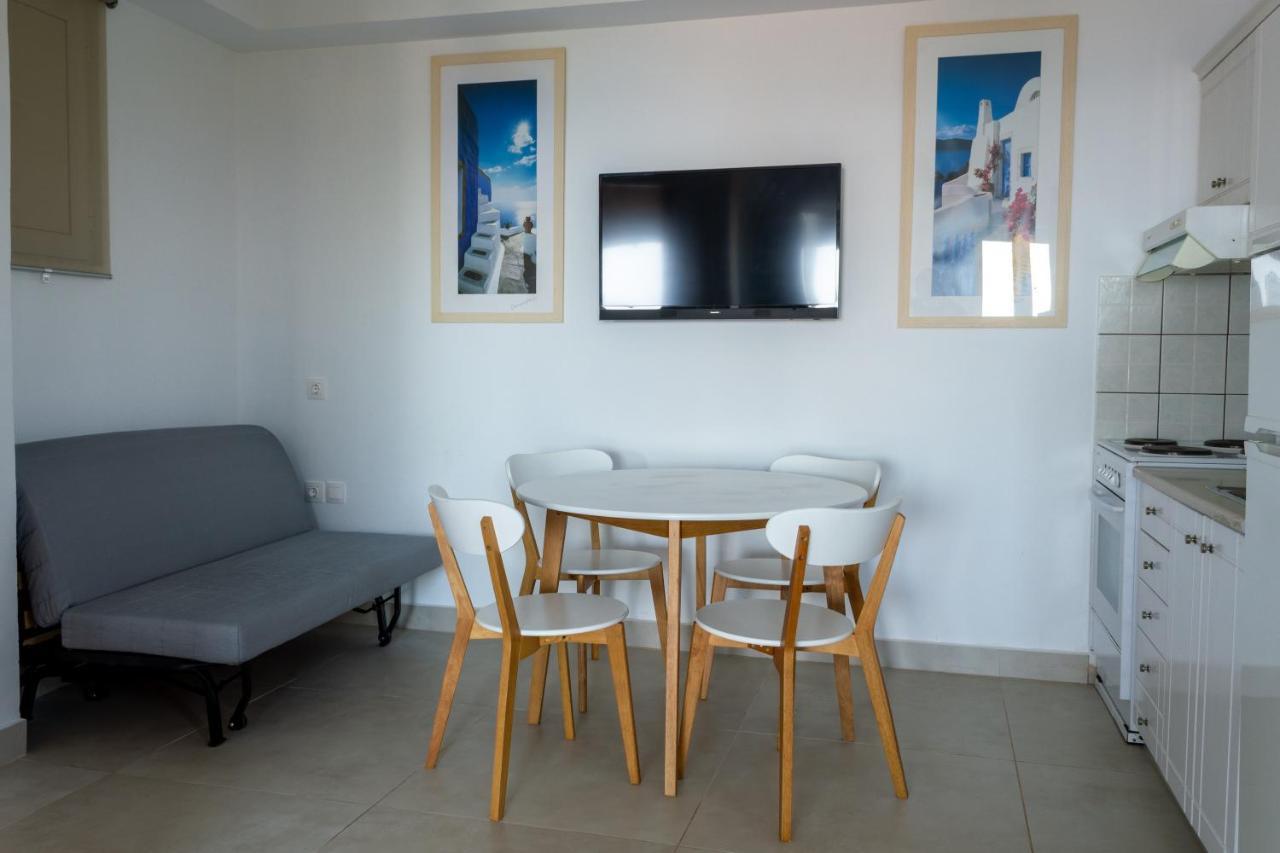 Alexandros Seaside Family Apartments & Villas - Paradise, 7' From Petalidi Kalamaki (Messinia) Exterior foto