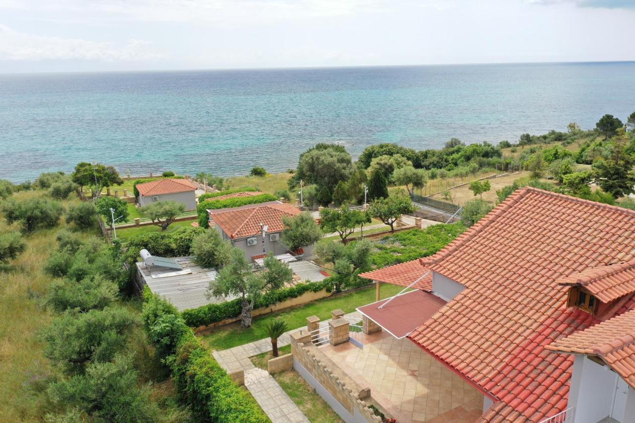 Alexandros Seaside Family Apartments & Villas - Paradise, 7' From Petalidi Kalamaki (Messinia) Exterior foto