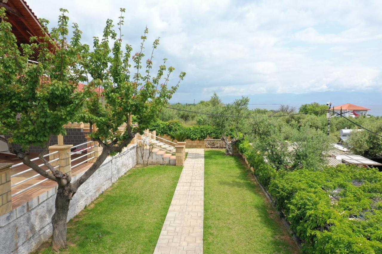 Alexandros Seaside Family Apartments & Villas - Paradise, 7' From Petalidi Kalamaki (Messinia) Exterior foto