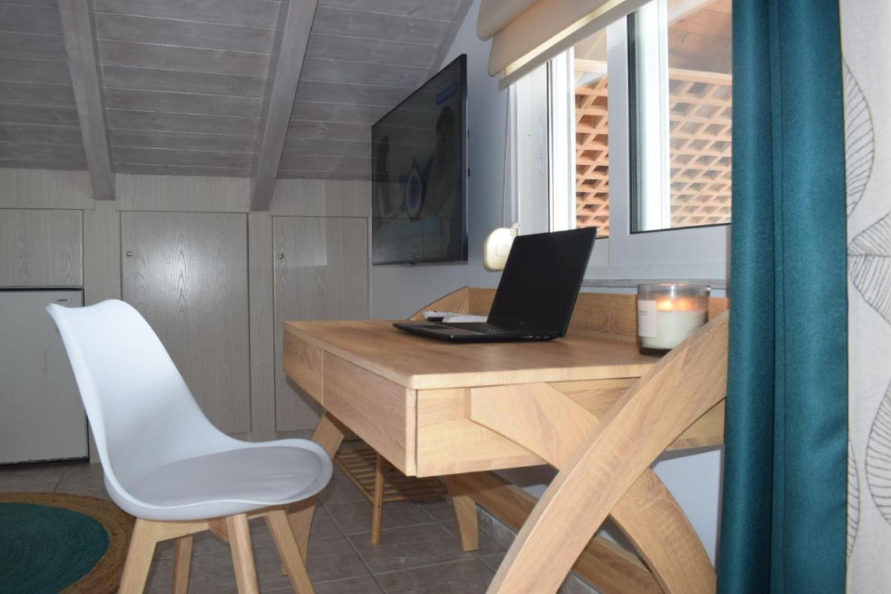 Alexandros Seaside Family Apartments & Villas - Paradise, 7' From Petalidi Kalamaki (Messinia) Exterior foto
