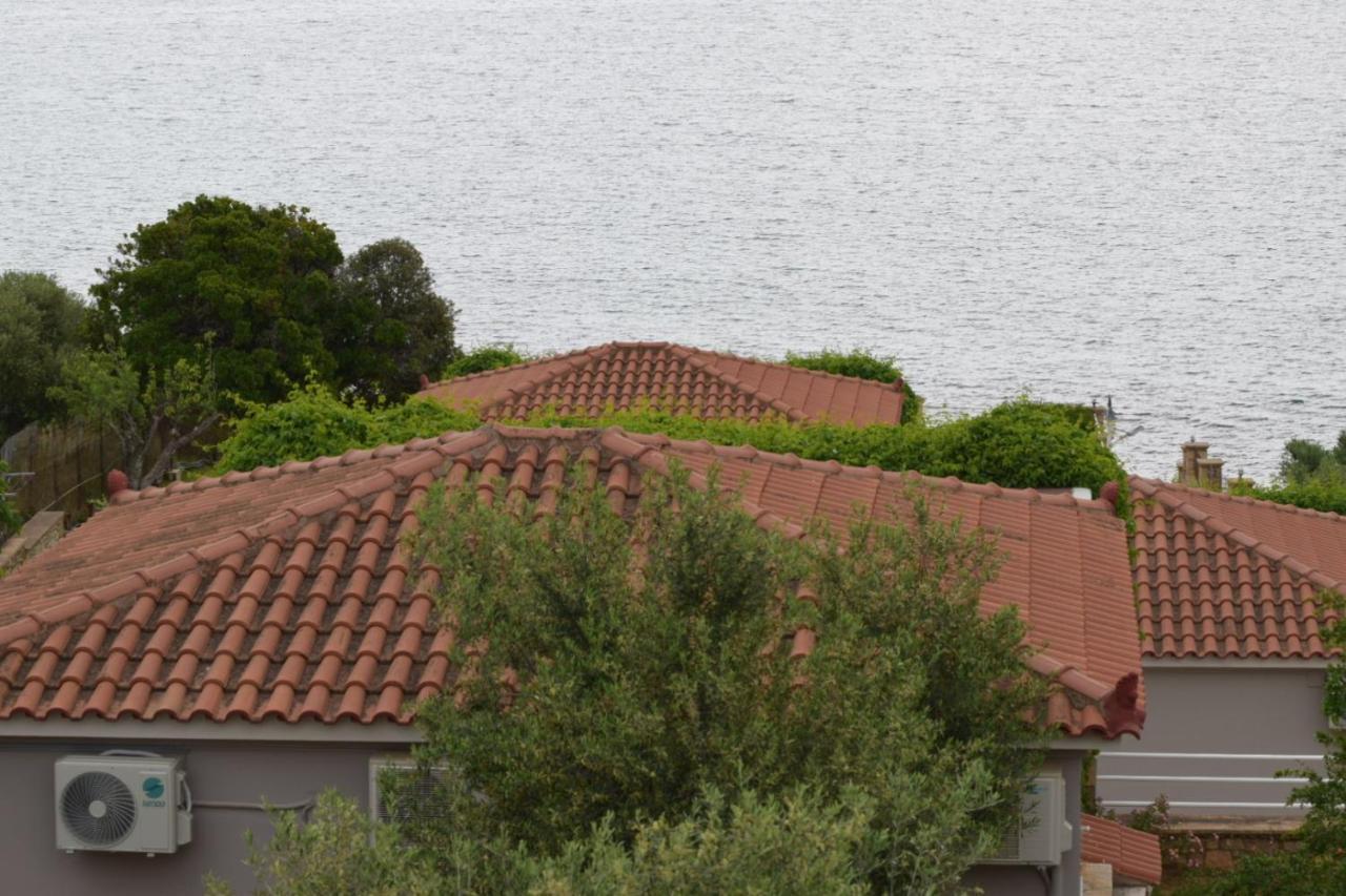 Alexandros Seaside Family Apartments & Villas - Paradise, 7' From Petalidi Kalamaki (Messinia) Exterior foto