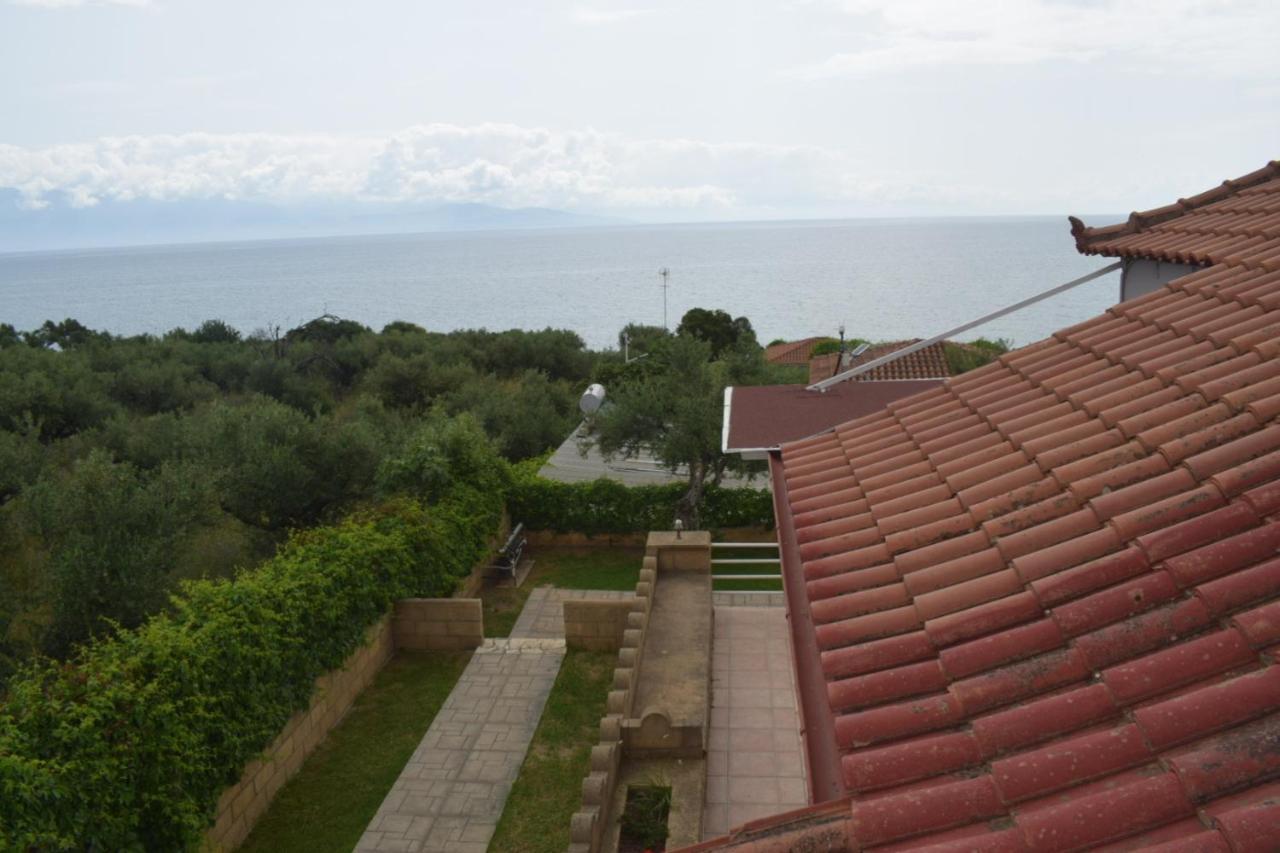 Alexandros Seaside Family Apartments & Villas - Paradise, 7' From Petalidi Kalamaki (Messinia) Exterior foto