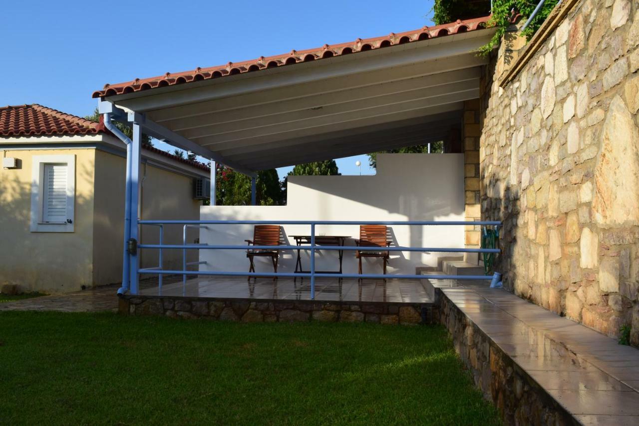 Alexandros Seaside Family Apartments & Villas - Paradise, 7' From Petalidi Kalamaki (Messinia) Exterior foto