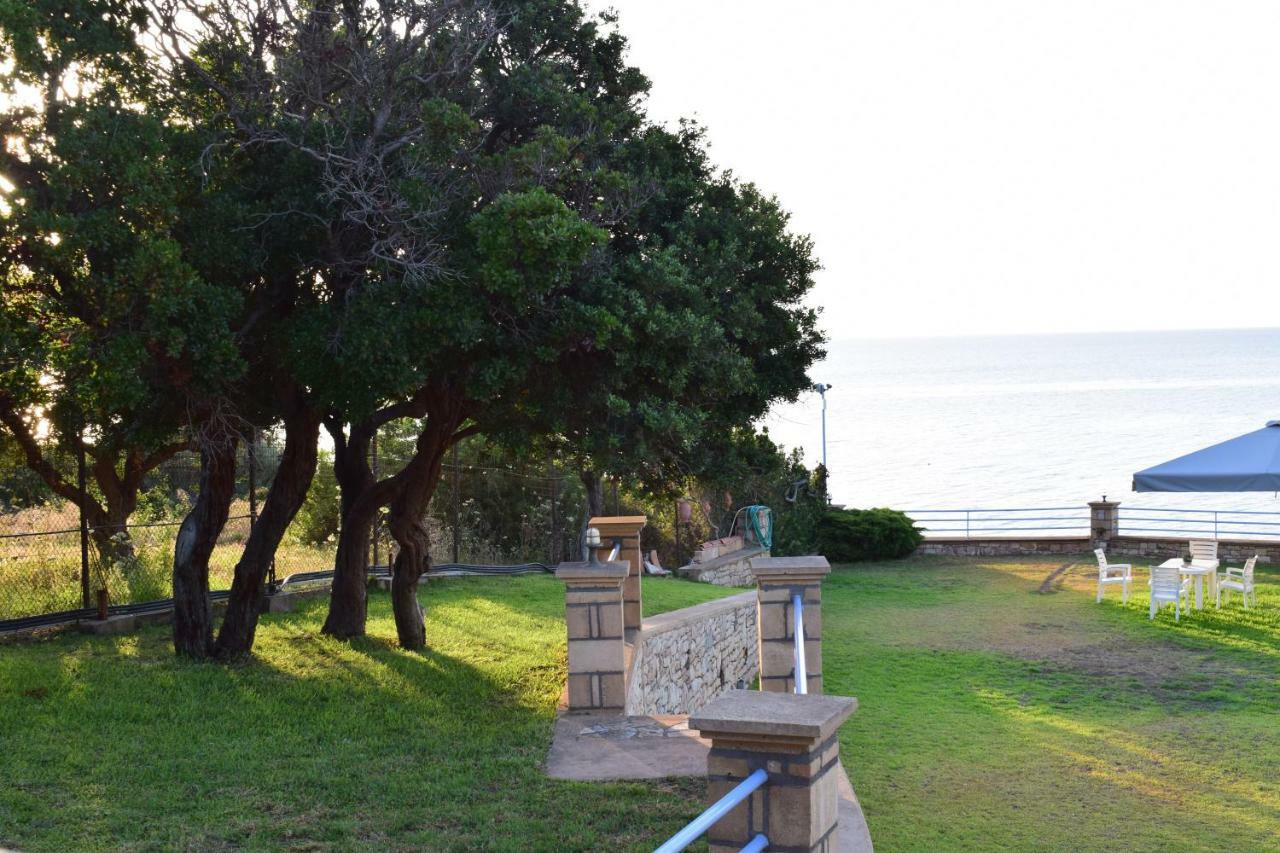 Alexandros Seaside Family Apartments & Villas - Paradise, 7' From Petalidi Kalamaki (Messinia) Exterior foto